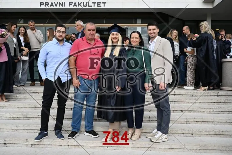 14:00 9 - FotoKurti