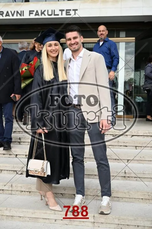 14:00 1 - FotoKurti