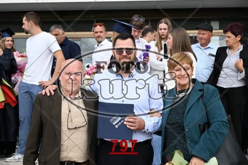 14:00 10 - FotoKurti