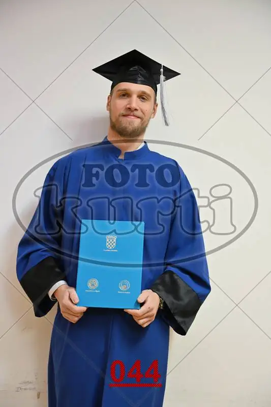 09:00h 8 - FotoKurti