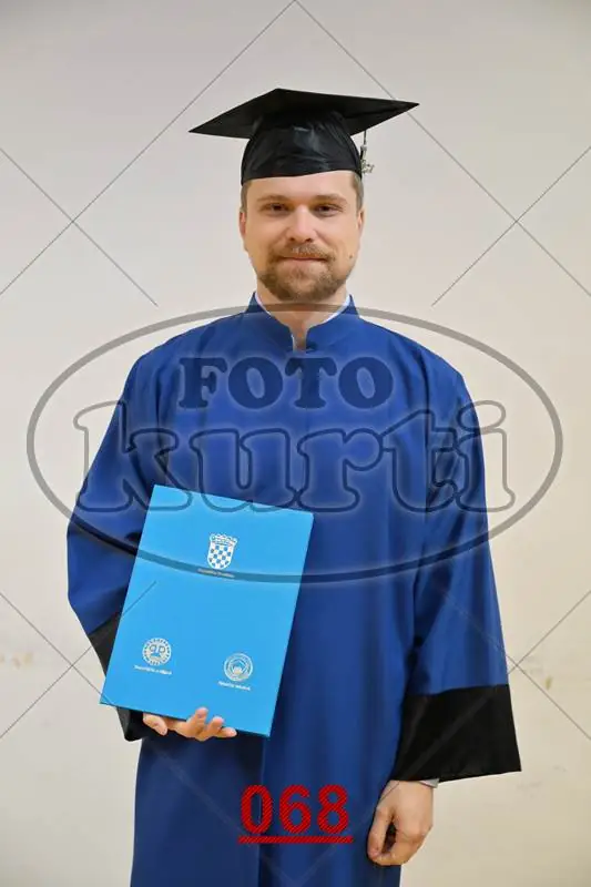 09:00h 8 - FotoKurti