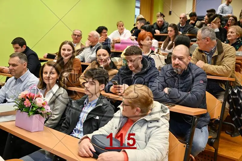 09:00h 7 - FotoKurti