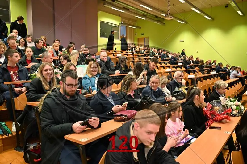 09:00h 12 - FotoKurti