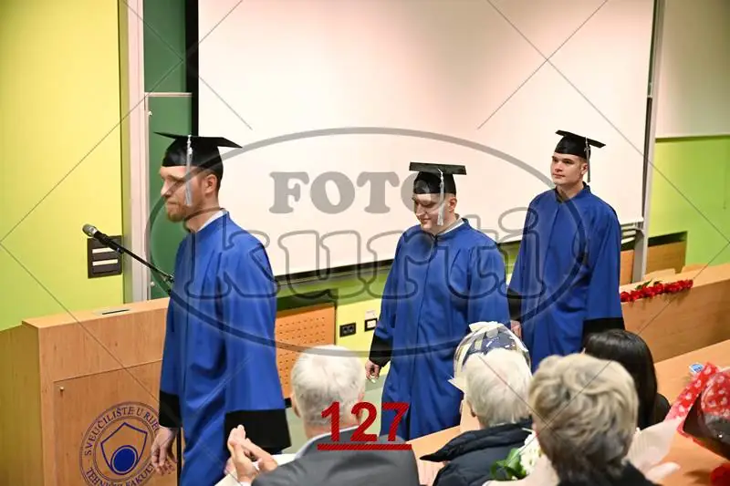 09:00h 7 - FotoKurti