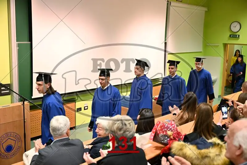 09:00h 11 - FotoKurti