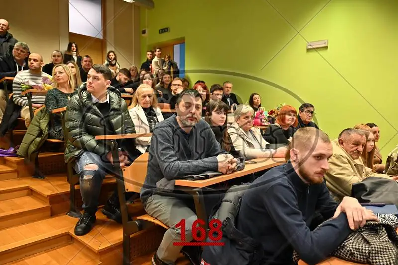 09:00h 12 - FotoKurti