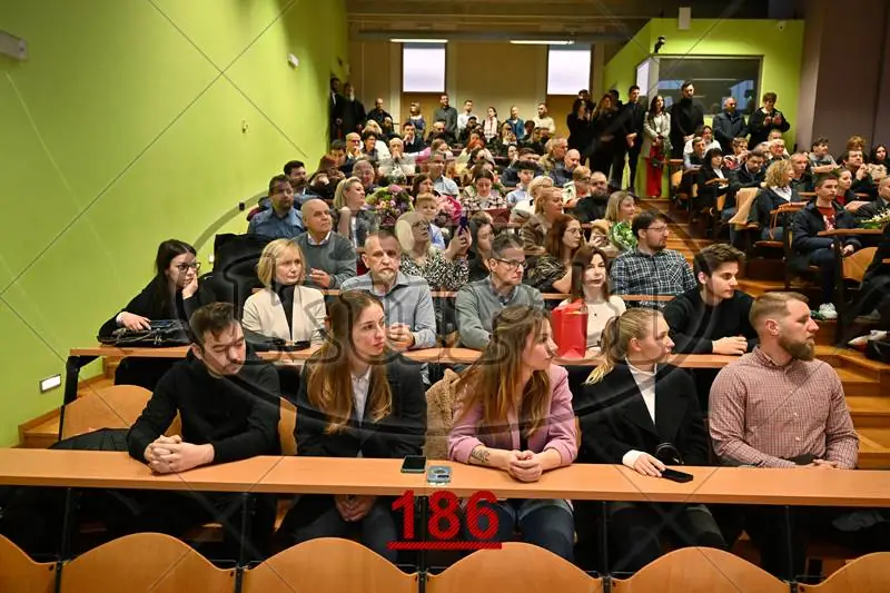 09:00h 6 - FotoKurti