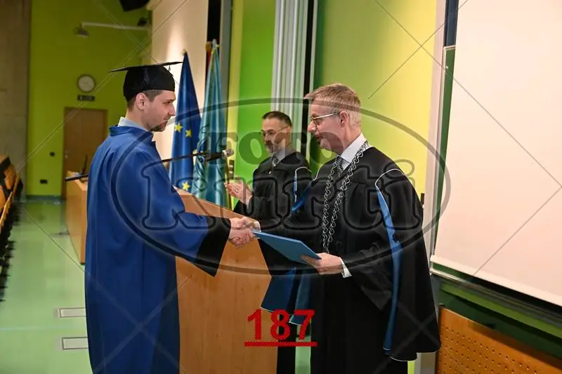 09:00h 7 - FotoKurti