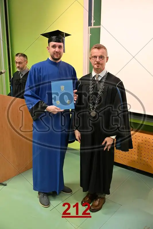 09:00h 8 - FotoKurti