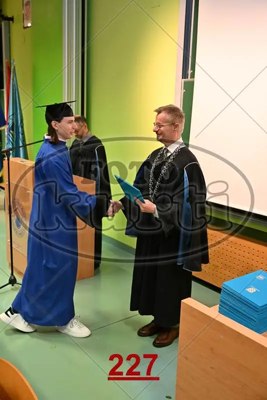 09:00h 11 - FotoKurti