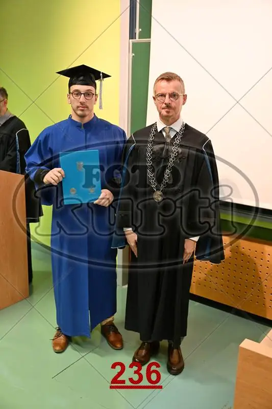 09:00h 8 - FotoKurti