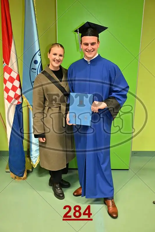 09:00h 8 - FotoKurti