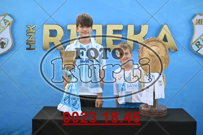 01. Pehari 11 - FotoKurti