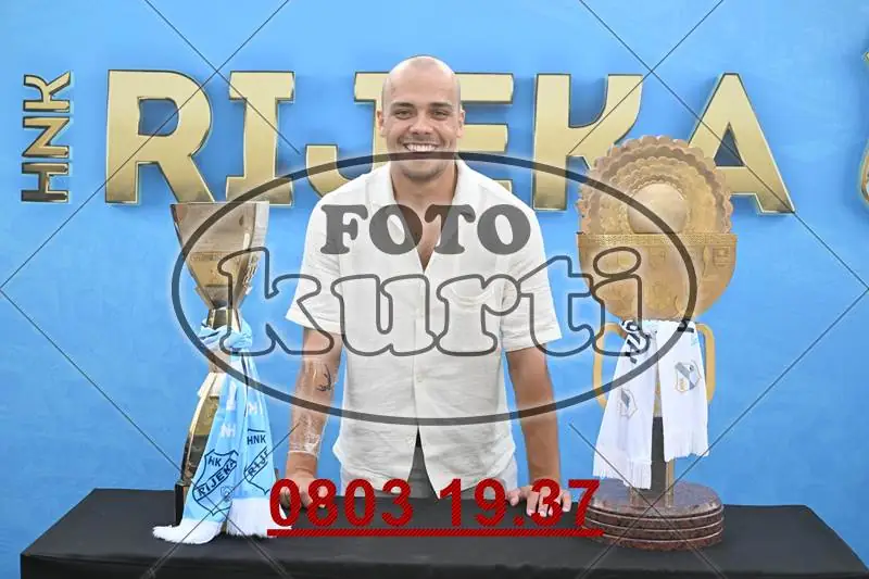01. Pehari 11 - FotoKurti