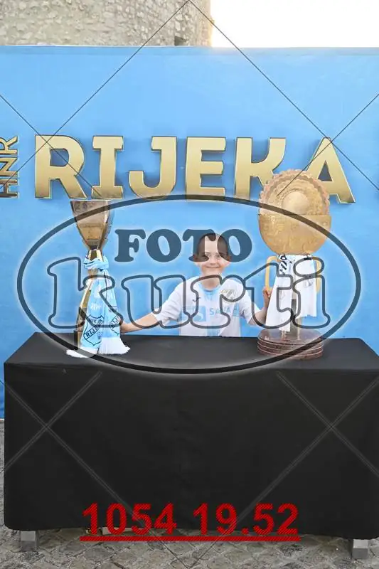 01. Pehari 10 - FotoKurti