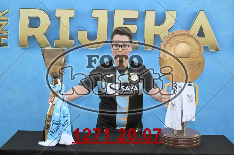 01. Pehari 11 - FotoKurti