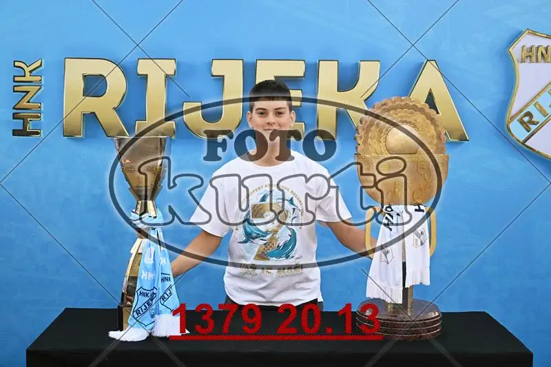 01. Pehari 11 - FotoKurti