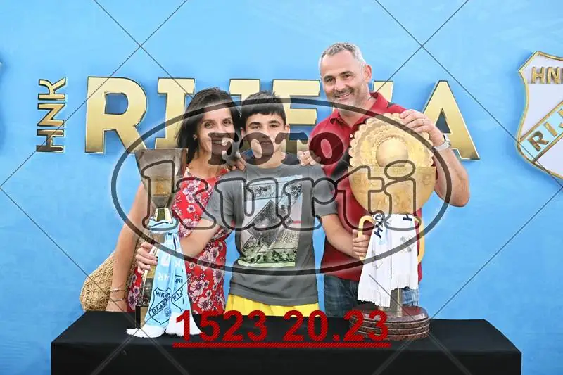 01. Pehari 11 - FotoKurti