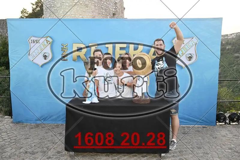 01. Pehari 12 - FotoKurti