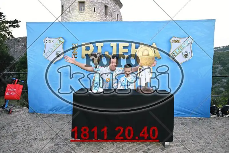 01. Pehari 11 - FotoKurti