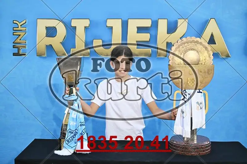 01. Pehari 11 - FotoKurti