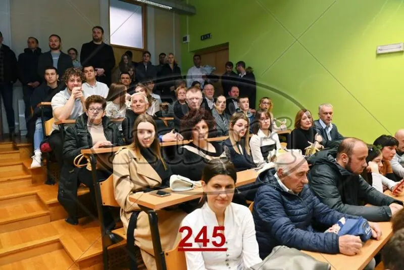 09:00h 5 - FotoKurti