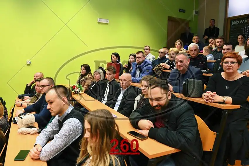 09:00h 8 - FotoKurti