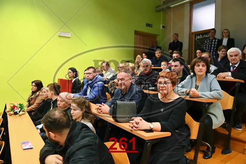 09:00h 9 - FotoKurti