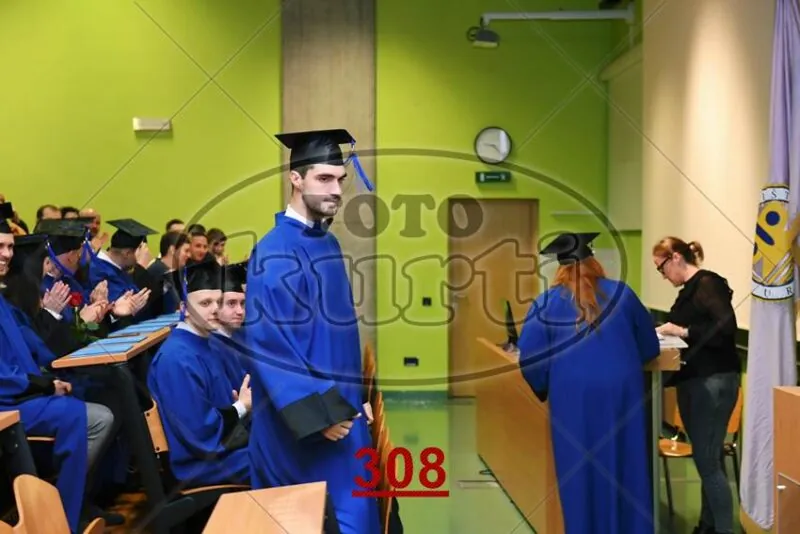 09:00h 8 - FotoKurti