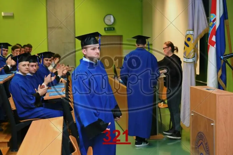 09:00h 9 - FotoKurti