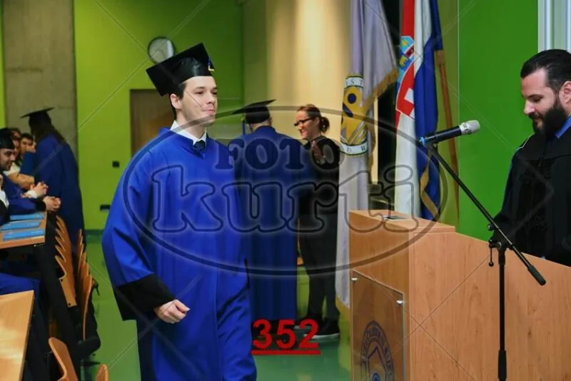 09:00h 4 - FotoKurti