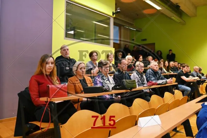 11:00h 12 - FotoKurti