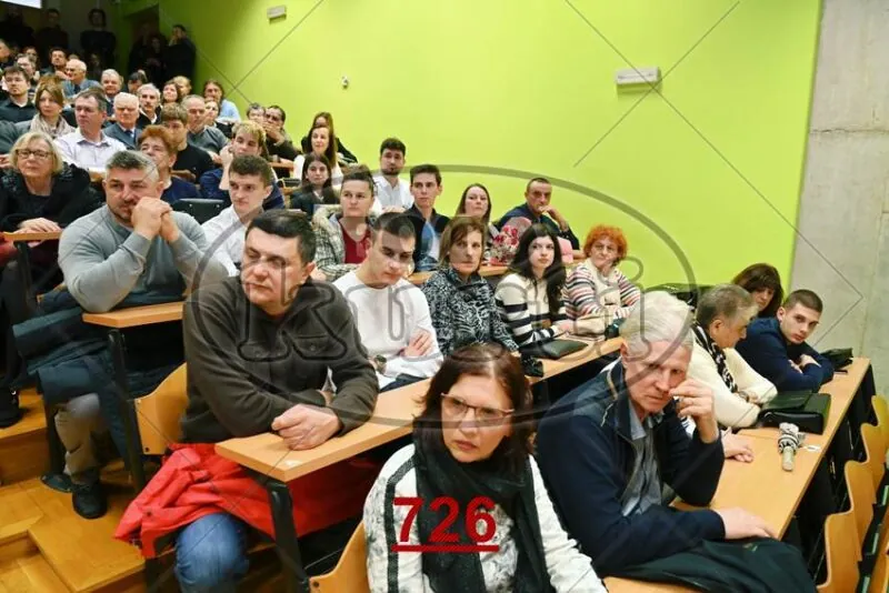 11:00h 11 - FotoKurti