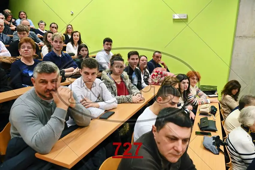 11:00h 12 - FotoKurti