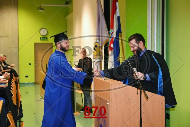 11:00h 11 - FotoKurti