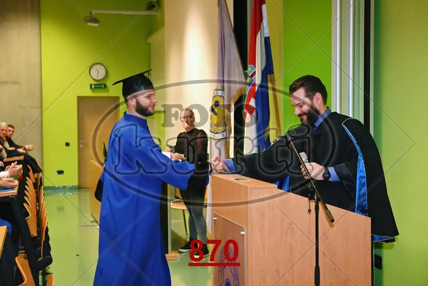 11:00h 11 - FotoKurti