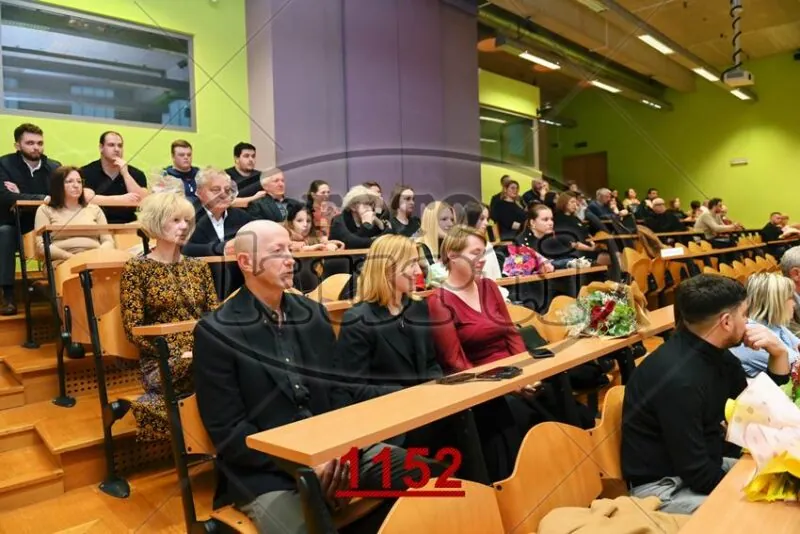 13:00h 9 - FotoKurti
