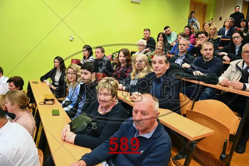 10:30h 12 - FotoKurti
