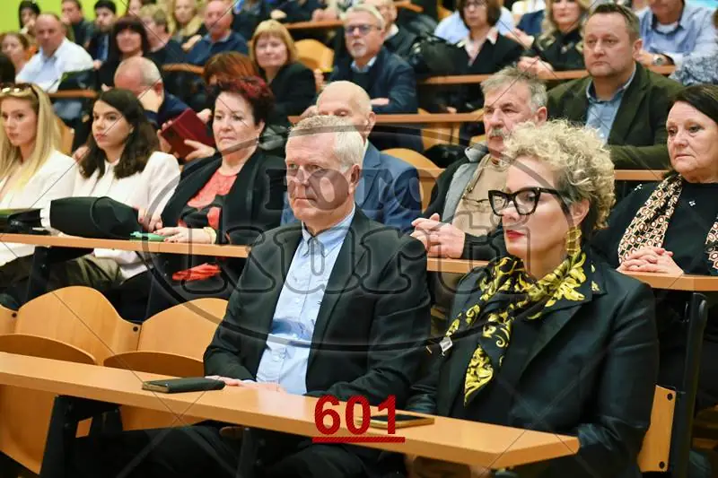 10:30h 12 - FotoKurti