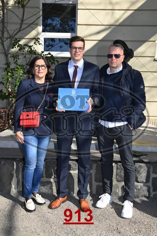10:30h 12 - FotoKurti