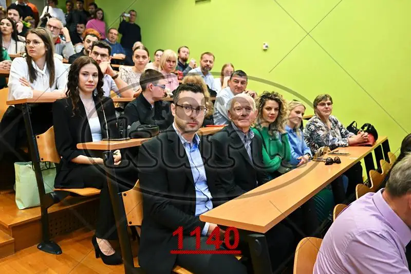 12:30h 9 - FotoKurti