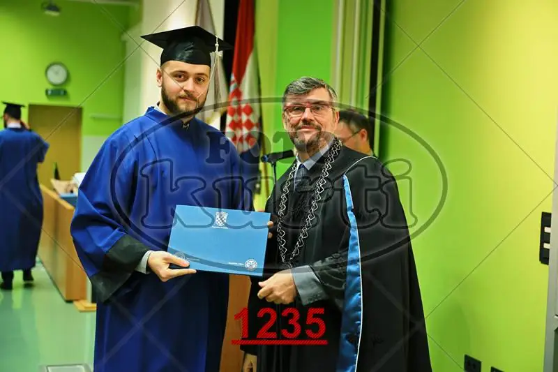 12:30h 8 - FotoKurti