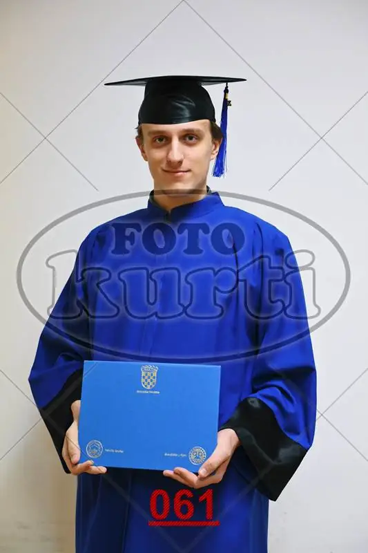 08:30h 11 - FotoKurti