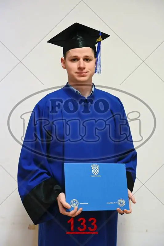 08:30h 11 - FotoKurti