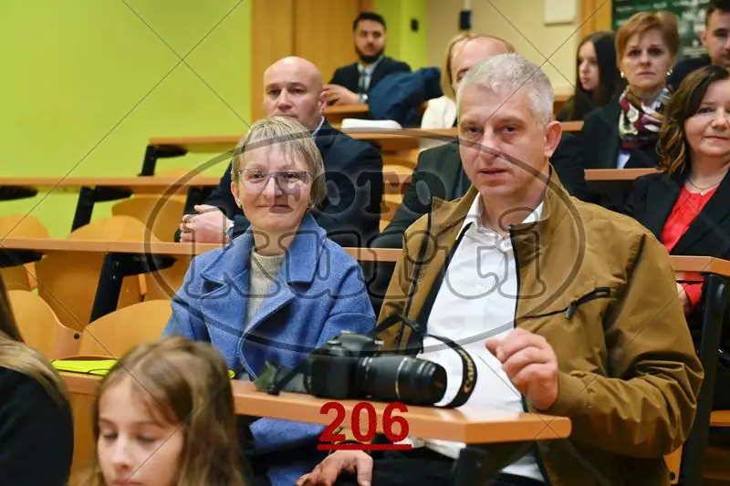 08:30h 12 - FotoKurti