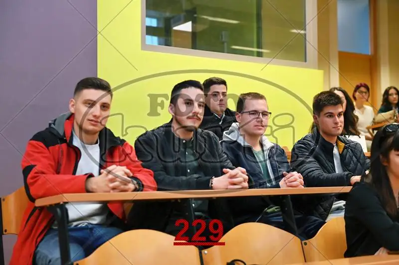 08:30h 11 - FotoKurti