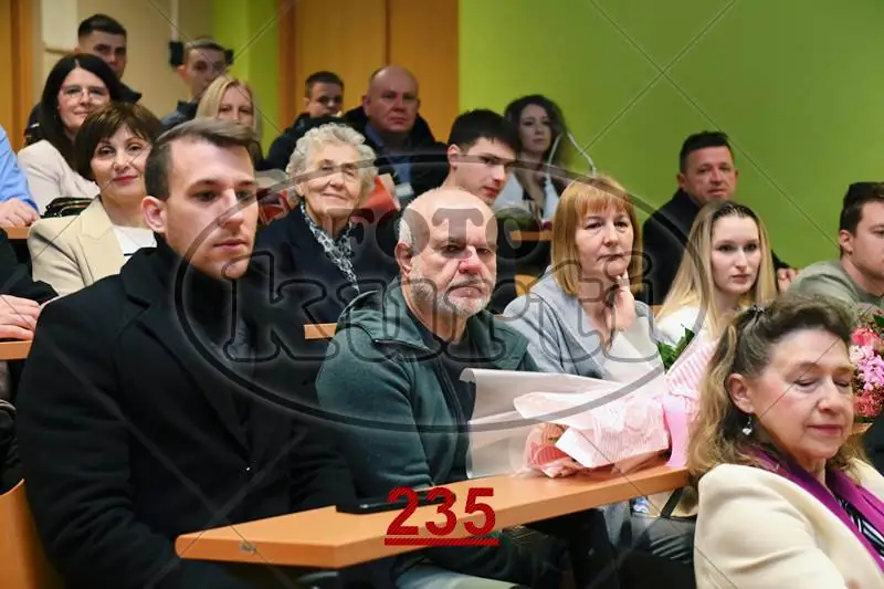 08:30h 5 - FotoKurti