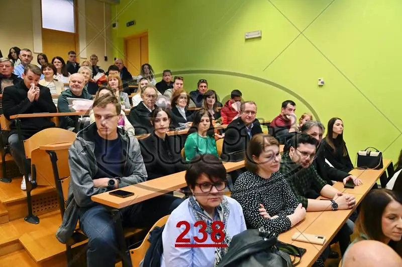 08:30h 8 - FotoKurti
