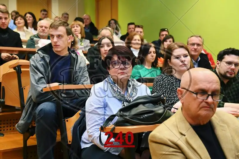 08:30h 12 - FotoKurti