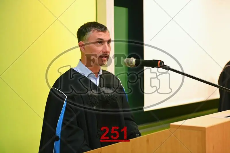 08:30h 11 - FotoKurti
